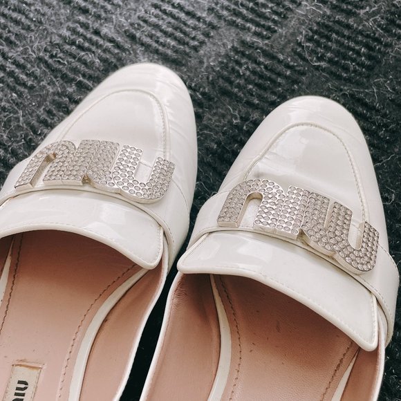 Miu Miu White Flats with Crystal Detail - Picture 2 of 5